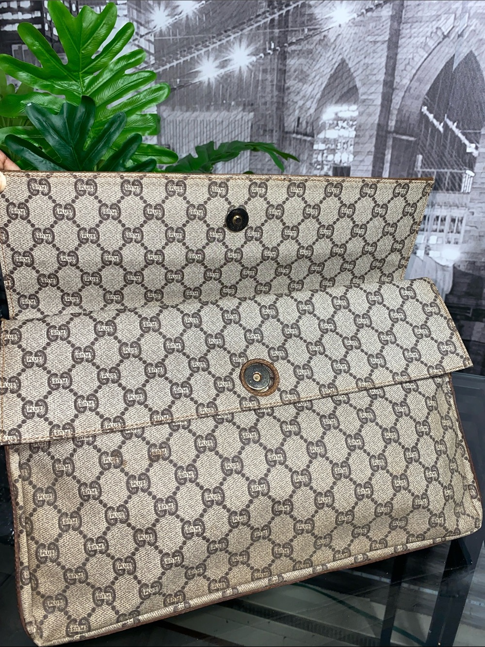 Authentic Rare Gucci GG Plus Vintage Bag - Picture 7 of 17